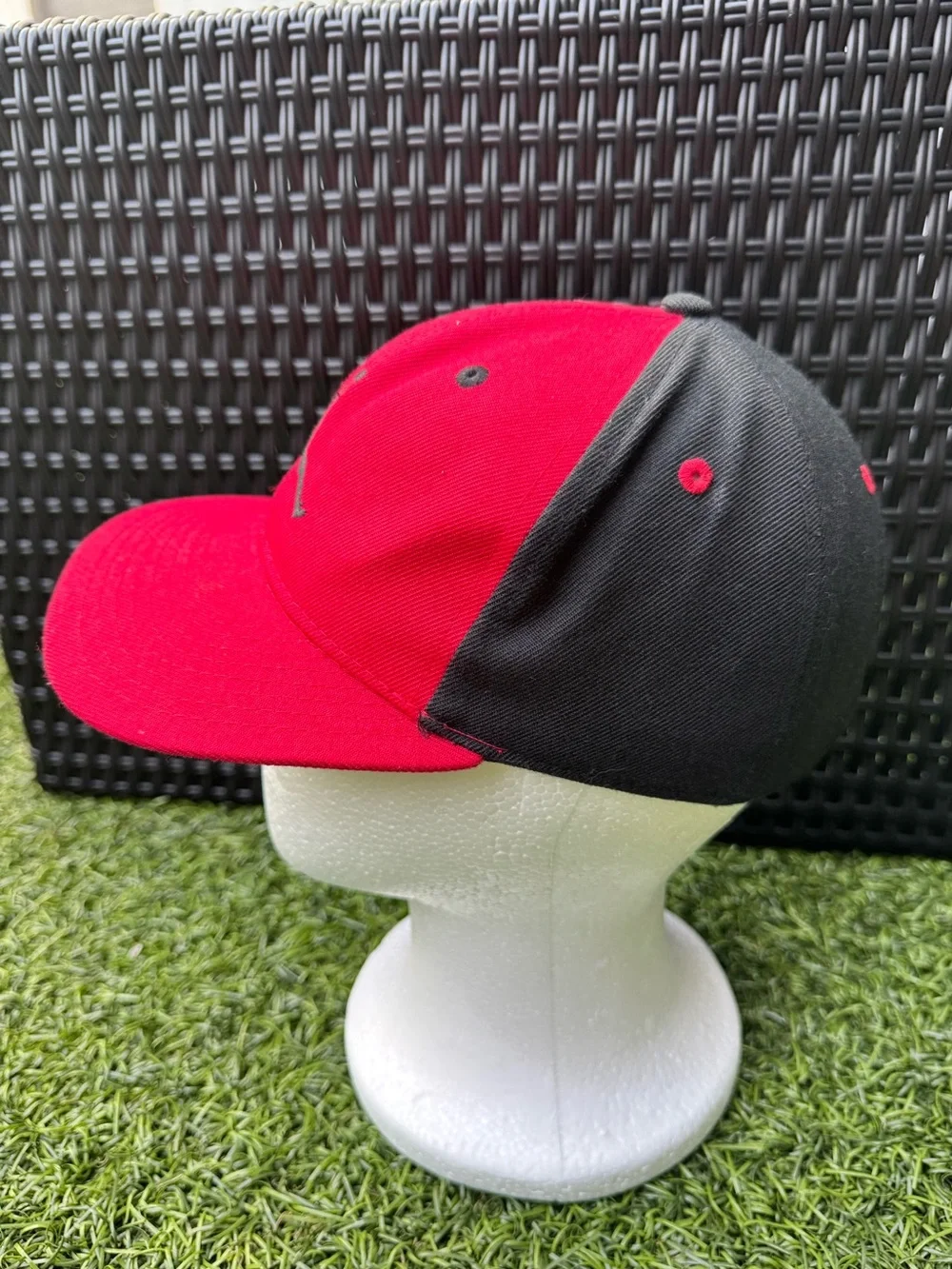 Jordan Youth Pro Jumpman Snapback Hat Red Black